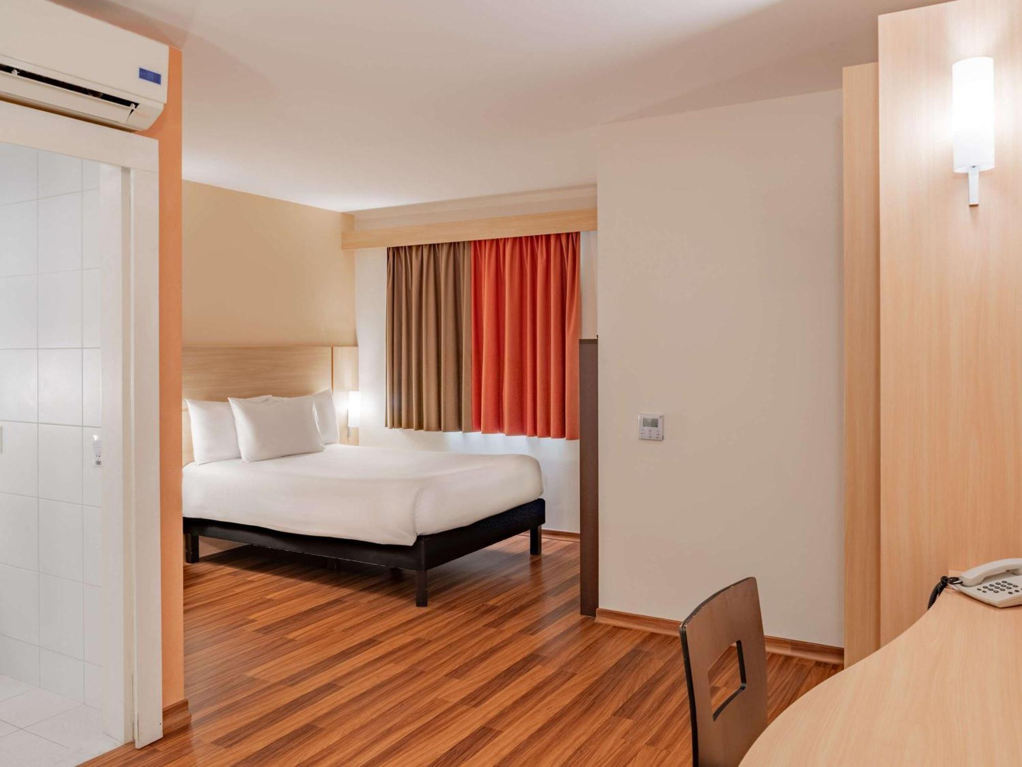 Ibis Larco Miraflores Lima