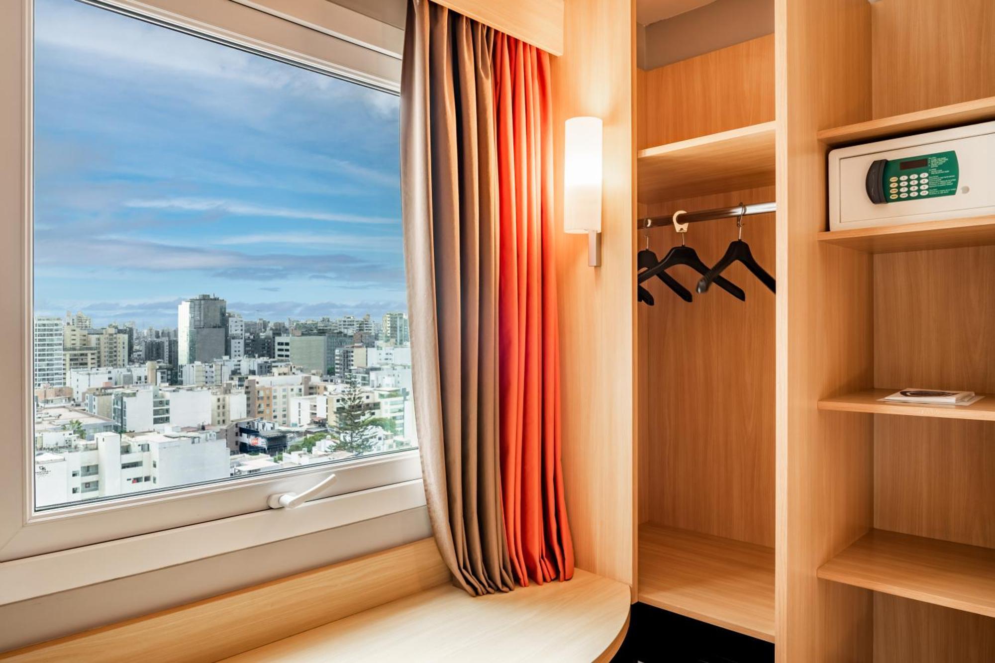 Ibis Larco Miraflores Lima